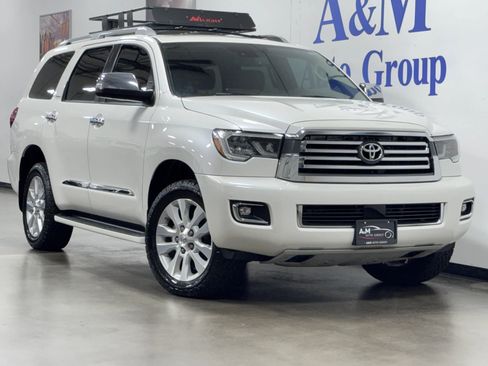 Used 2018 Toyota Sequoia Platinum AWD/4WD image 1