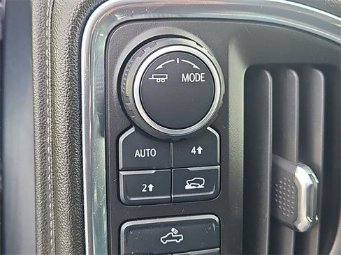 Used 2021 Chevrolet Silverado 1500 LT image 26