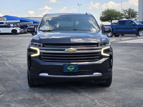Certified 2022 Chevrolet Tahoe LT w/ Luxury Package AWD/4WD image 2