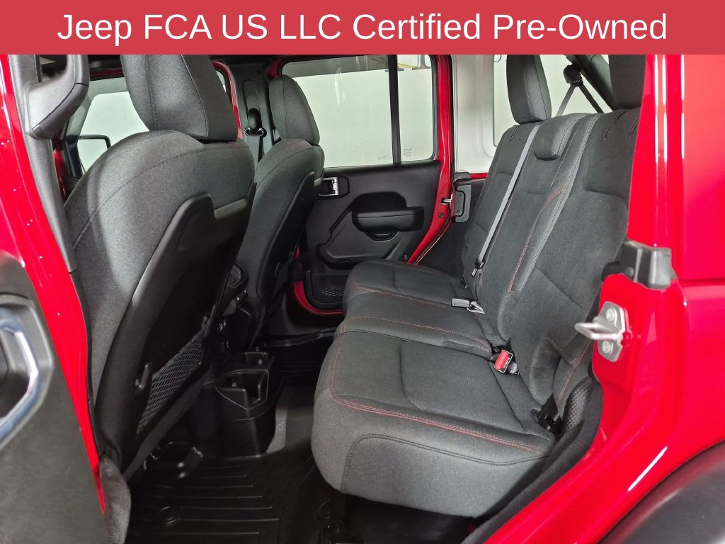 Used 2026 Jeep Wrangler Unlimited Rubicon w/ Technology Group AWD/4WD image 31