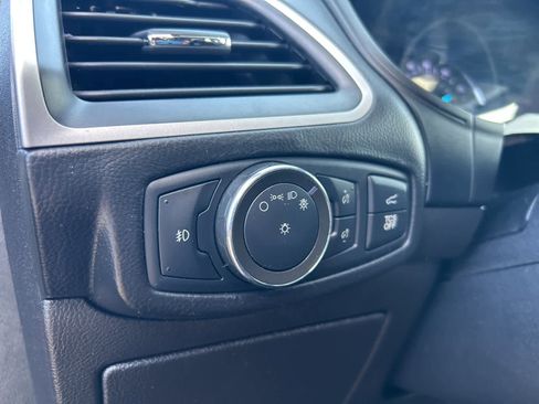 Used 2022 Ford Edge SEL w/ Convenience Package image 31