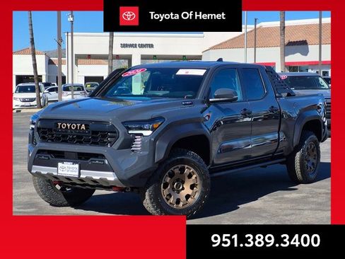 Used 2026 Toyota Tacoma Trailhunter image 1