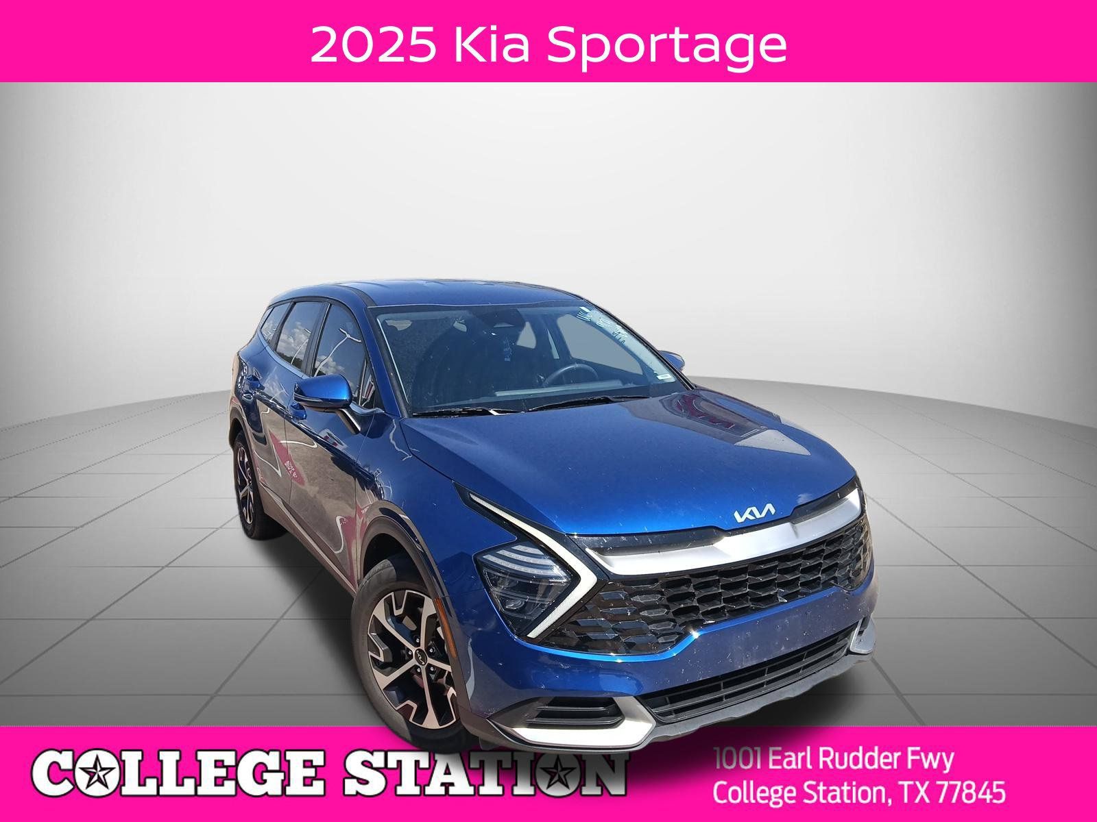 Used 2025 Kia Sportage EX FWD image 1