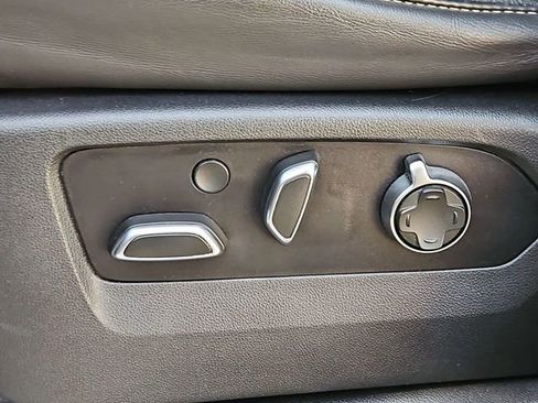 Used 2021 Cadillac Escalade ESV Premium Luxury Platinum image 26