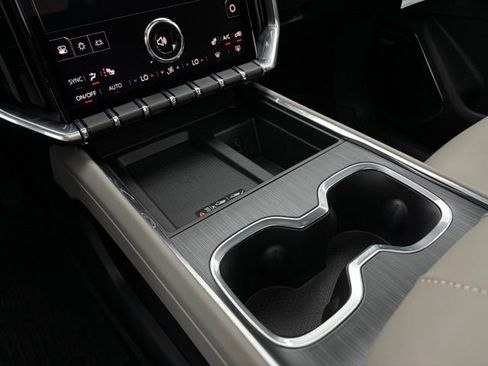 New 2026 GMC Acadia Elevation w/ Elevation Premium Package FWD image 32