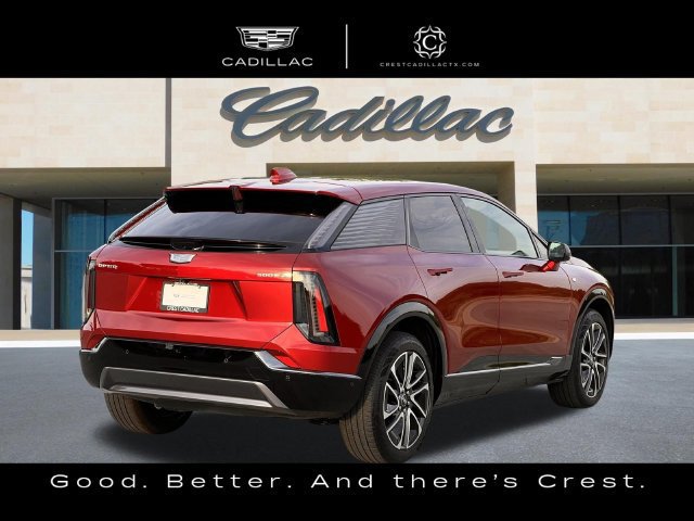 Used 2025 Cadillac Optiq Sport 2 w/ LPO, Floor Liner Package AWD/4WD image 3