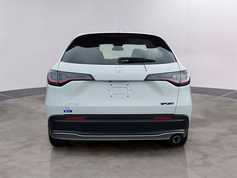 Certified 2024 Honda HR-V Sport image 5