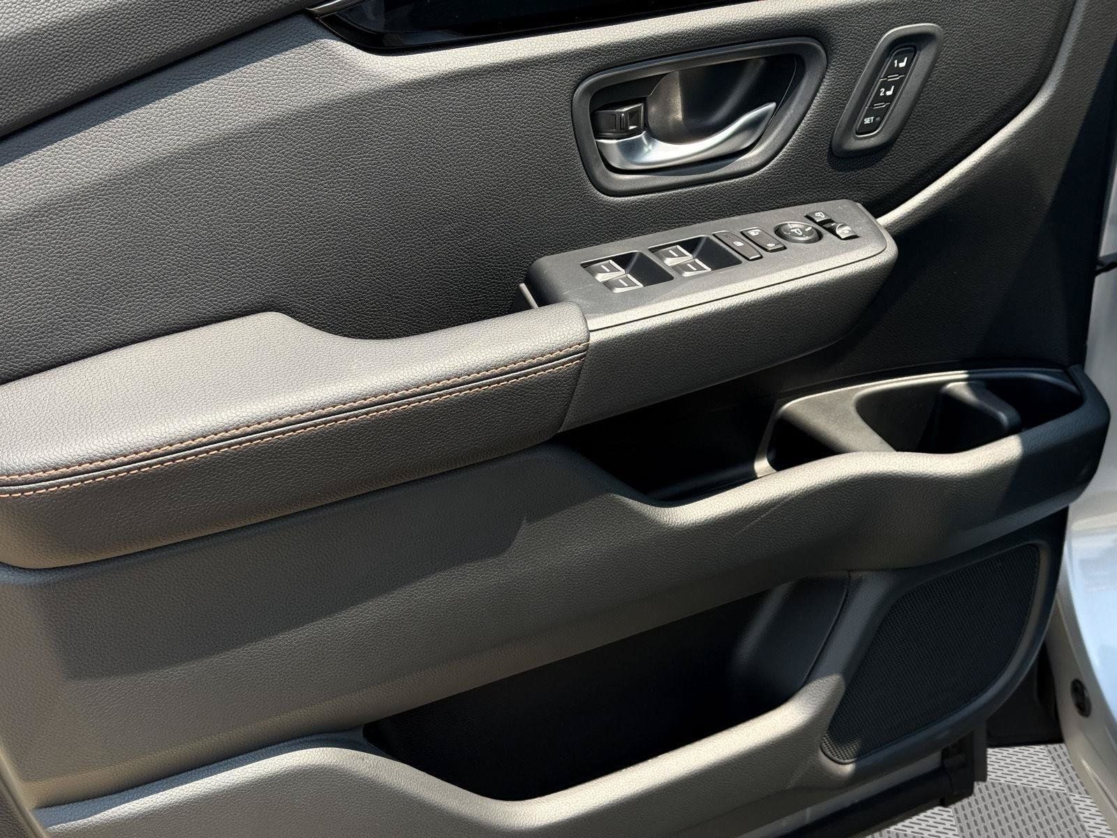 Certified 2026 Honda Pilot TrailSport image 9