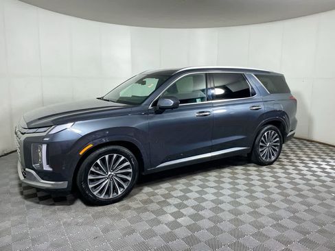Used 2024 Hyundai Palisade Calligraphy image 11