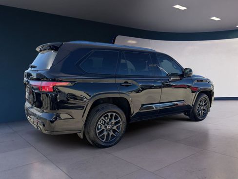 Used 2025 Toyota Sequoia Platinum image 5