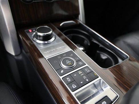 Used 2016 Land Rover Range Rover HSE image 6