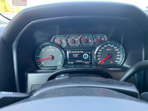 Used 2018 Chevrolet Silverado 1500 LT w/ All Star Edition image 17