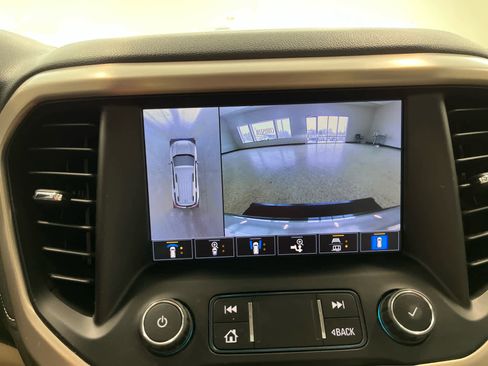 Used 2022 GMC Acadia Denali w/ Denali Ultimate Package image 39