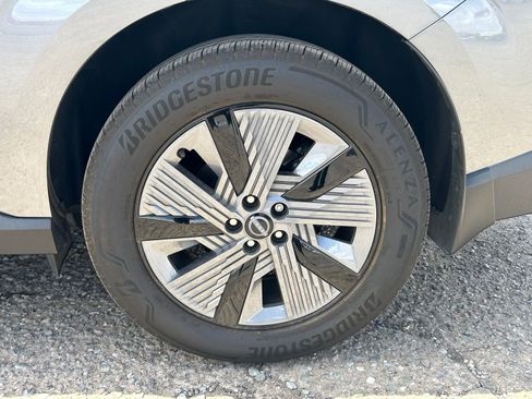 Used 2025 Nissan Murano SL AWD/4WD image 9