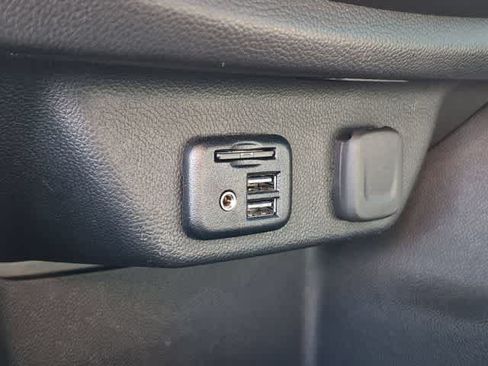 Used 2023 Chevrolet Traverse High Country w/ LPO, Floor Liner Package AWD/4WD image 35