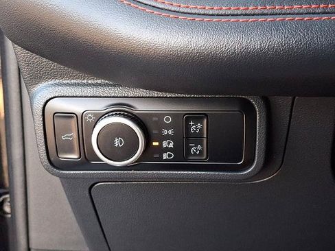 Certified 2025 Ford Explorer ST-Line AWD/4WD image 25