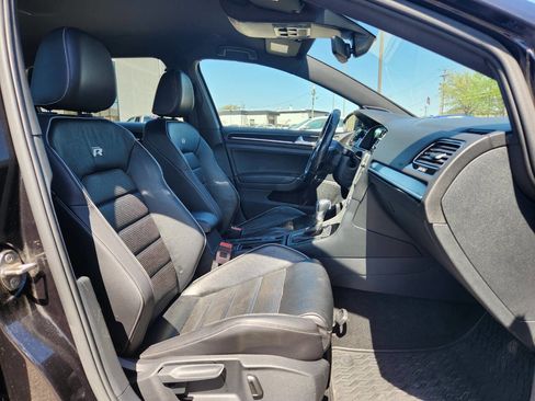 Used 2019 Volkswagen Golf R 4-Door image 15