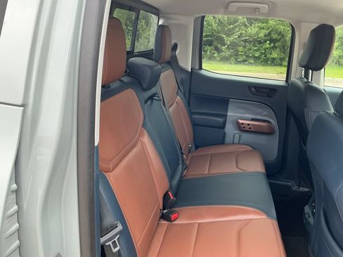 Used 2022 Ford Maverick Lariat w/ Lariat Luxury Package FWD image 26