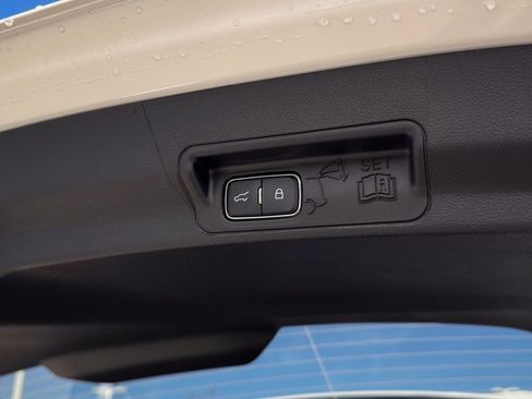 New 2026 Ford Explorer Platinum image 34