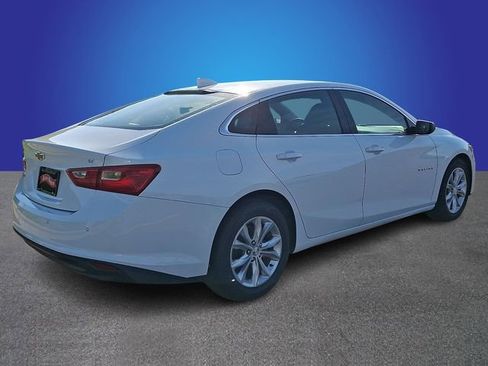 Used 2023 Chevrolet Malibu LT w/ Driver Confidence Package FWD image 4