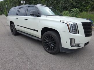 Used 2017 Cadillac Escalade ESV Luxury RWD video 1