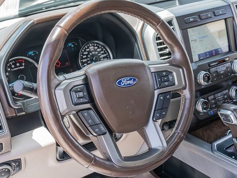 Used 2019 Ford F150 Limited RWD image 23