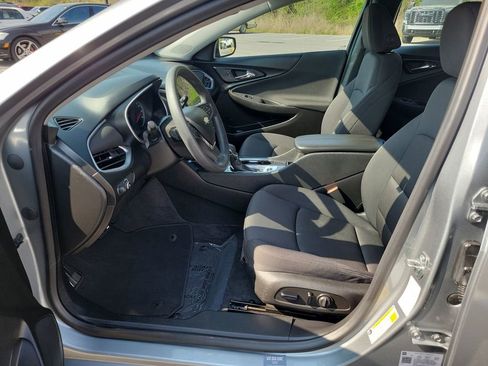 Used 2023 Chevrolet Malibu LT image 25
