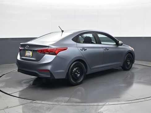 Used 2019 Hyundai Accent SE image 5