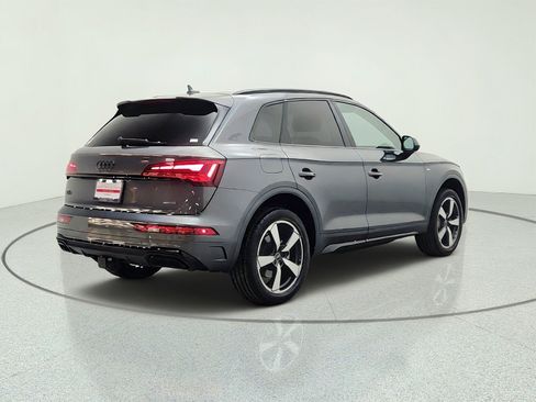 Used 2023 Audi Q5 2.0T Premium Plus w/ Premium Plus Package AWD/4WD image 5