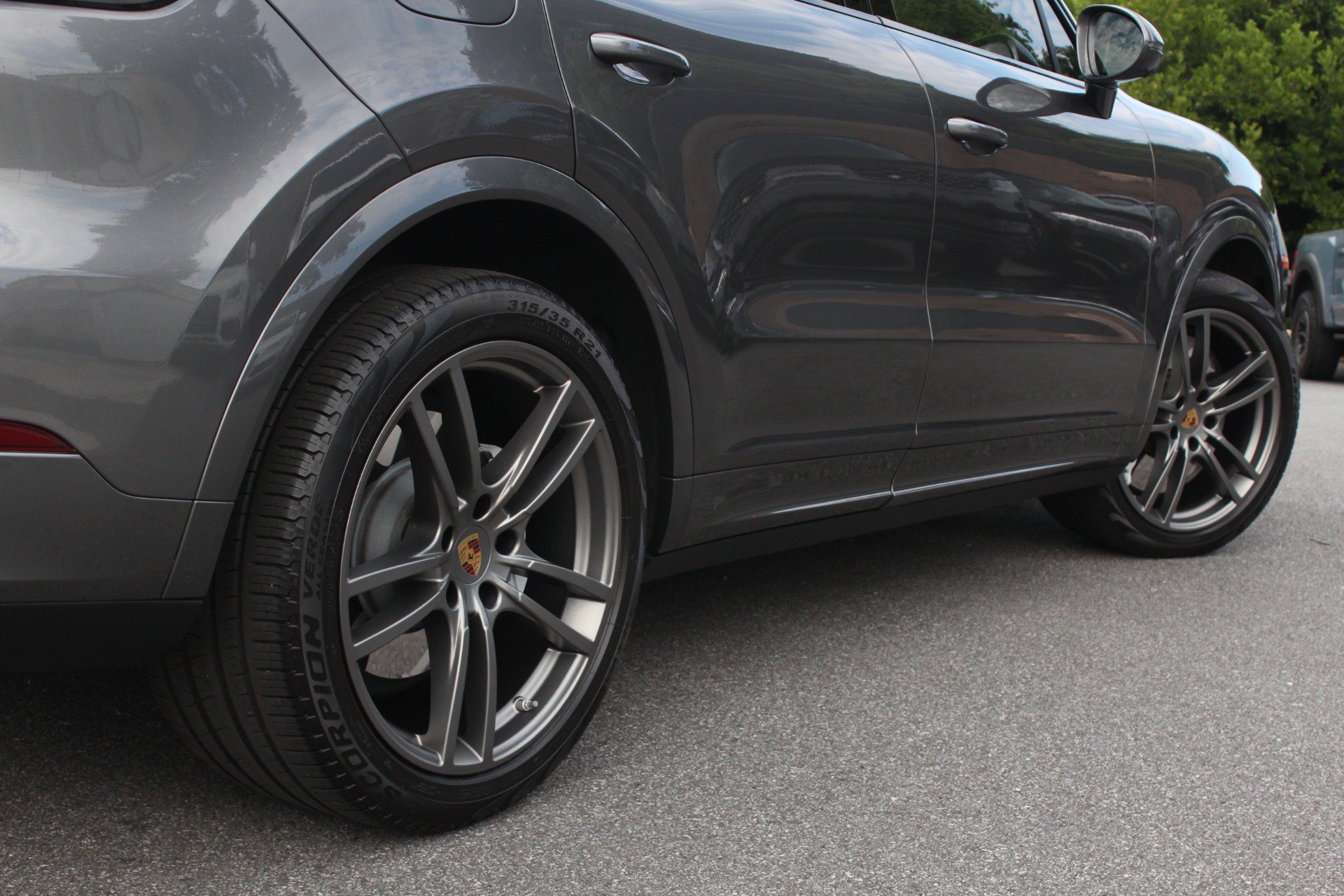 Used 2023 Porsche Cayenne Turbo AWD/4WD image 25