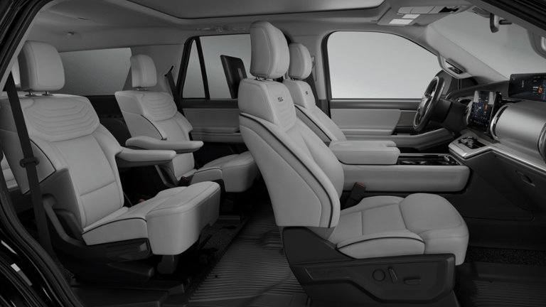 Used 2026 Ford Expedition Platinum w/ Platinum Ultimate Package AWD/4WD image 85