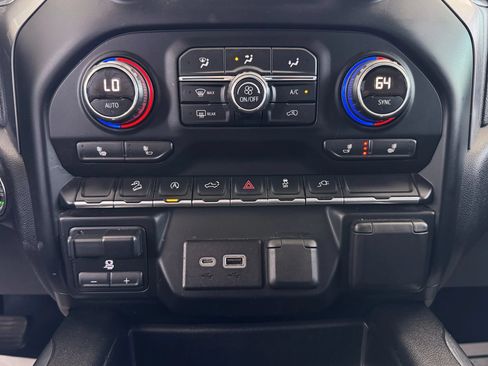 Used 2019 Chevrolet Silverado 1500 LT Trail Boss AWD/4WD image 35