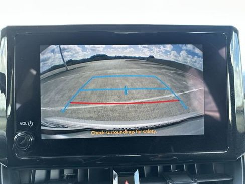 Used 2024 Toyota Corolla LE FWD image 24