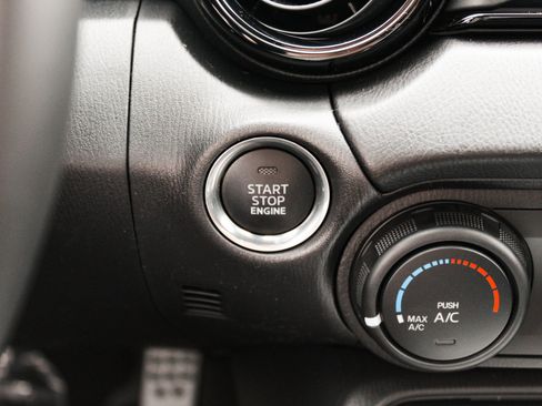 New 2026 MAZDA MX-5 Miata Club w/ Interior Package RWD image 17