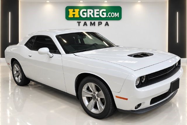 Used 2023 Dodge Challenger SXT RWD image 4