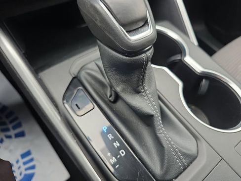 Used 2024 Toyota Highlander LE image 31