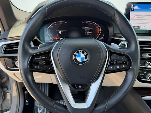 Used 2021 BMW 540i w/ Premium Package RWD image 9