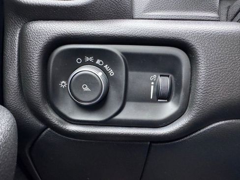 Used 2021 RAM 3500 Tradesman image 32