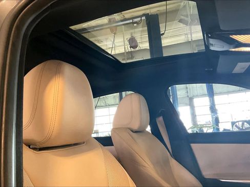 Certified 2022 BMW 330i Sedan w/ Convenience Package RWD image 13