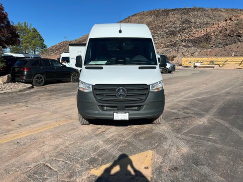 New 2026 Mercedes-Benz Sprinter 2500 image 8
