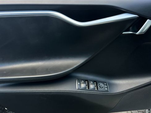 Used 2017 Tesla Model S 75 image 11