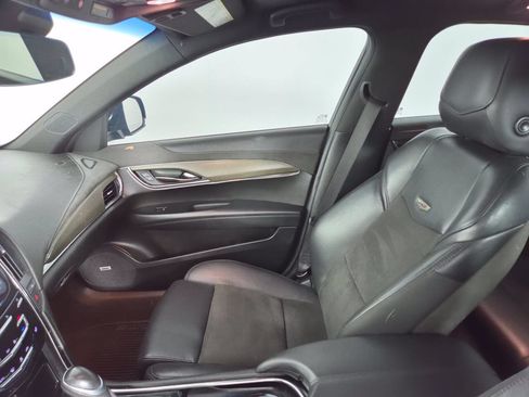 Used 2017 Cadillac ATS V w/ Luxury Package RWD image 17