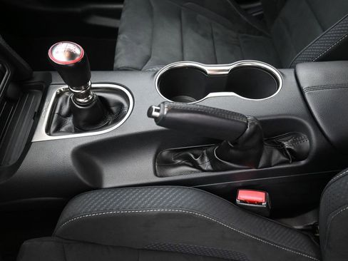 Used 2017 Ford Mustang Shelby GT350 RWD image 19