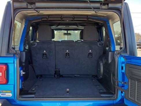 Used 2021 Jeep Wrangler Unlimited Rubicon w/ LED Lighting Group image 11