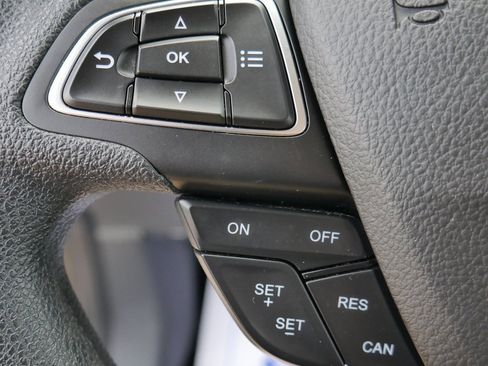 Used 2022 Ford EcoSport S image 38