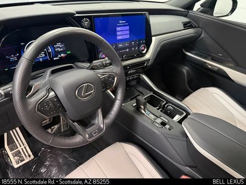 Certified 2025 Lexus TX 500h AWD image 16