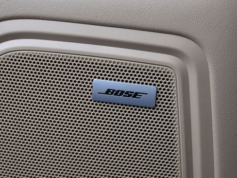 Certified 2022 Porsche Macan S image 26