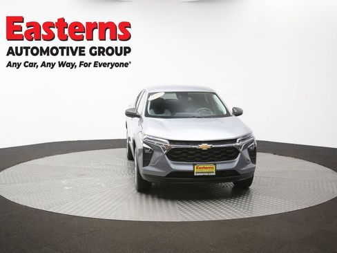 Used 2024 Chevrolet Trax LS w/ Driver Confidence Package FWD image 46