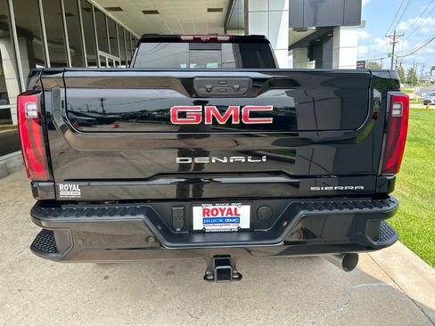Used 2026 GMC Sierra 2500 Denali w/ Denali Reserve Package AWD/4WD image 6