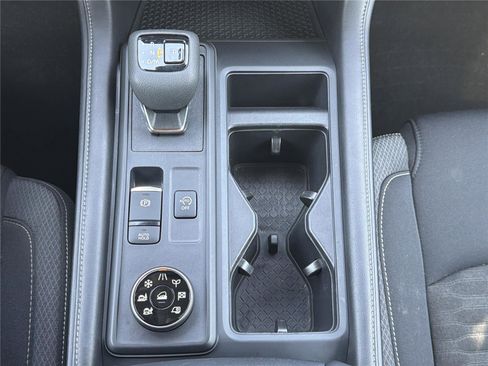 Used 2024 Nissan Pathfinder S AWD/4WD image 8